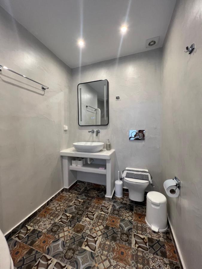 3 Bedroom House Included Free Car Rental Perissa  Esterno foto